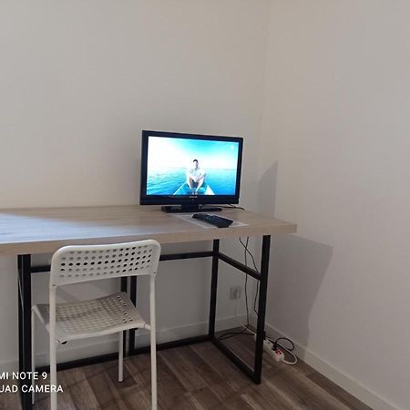 Studio Confortable Bien Equipe Et Renove Albi Exterior foto