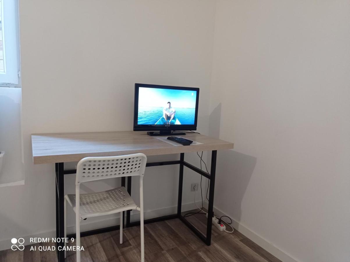 Studio Confortable Bien Equipe Et Renove Albi Exterior foto